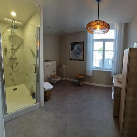 Bed & Breakfast Le 11 En Pevele 3*